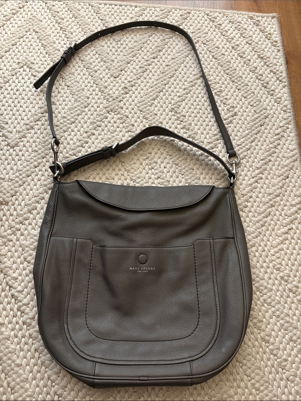 Marc Jacobs Gray Pebbled Leather Shoulder Bag with Adjustable Strap